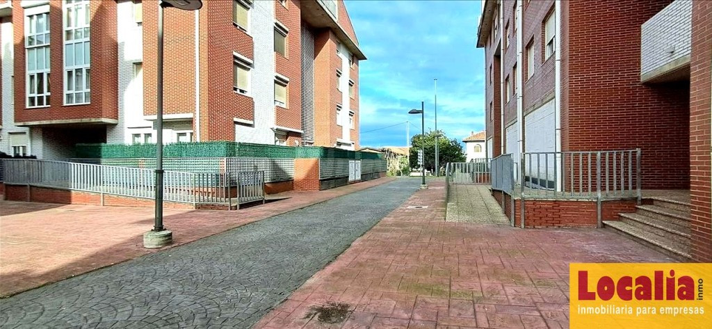 Inversión en Piso de 4 habitaciones con garaje - foto 7
