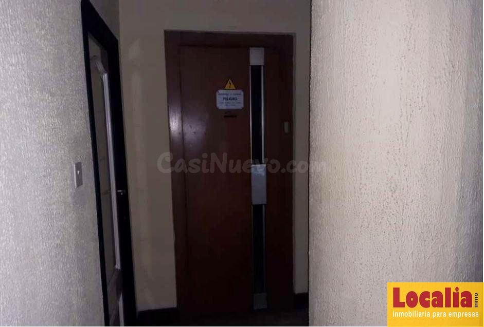 Edificio plurifamiliar en pleno centro de Navia - foto 4