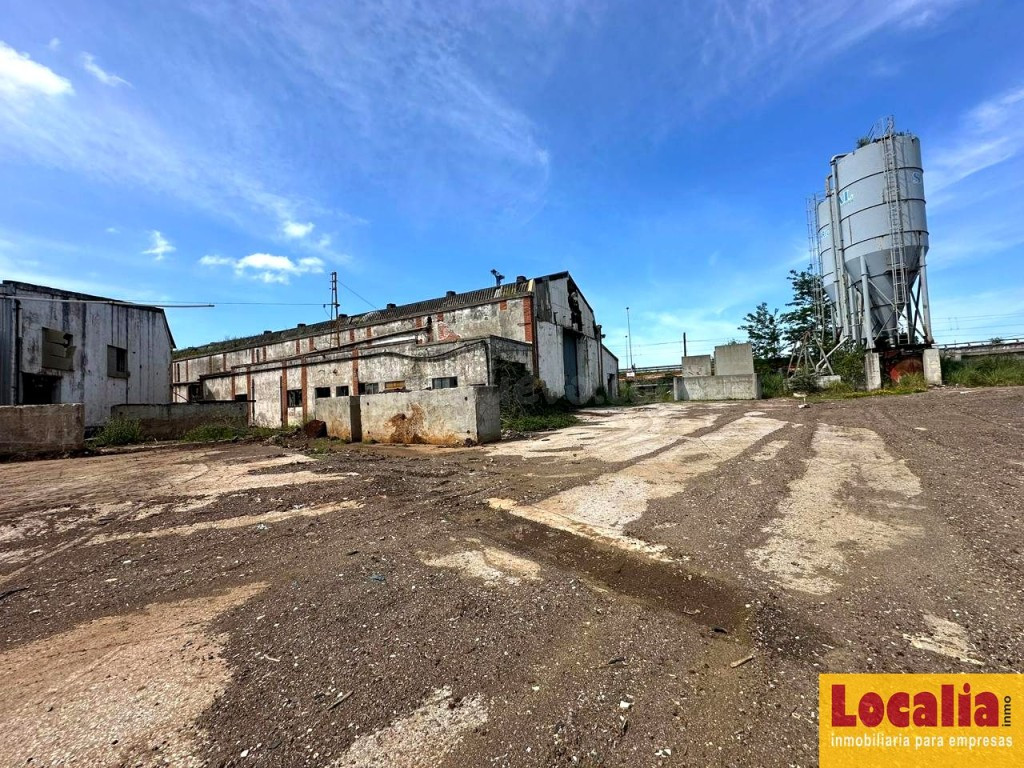 Amplia nave de 1300 metros en alquiler, Astillero. - foto 13