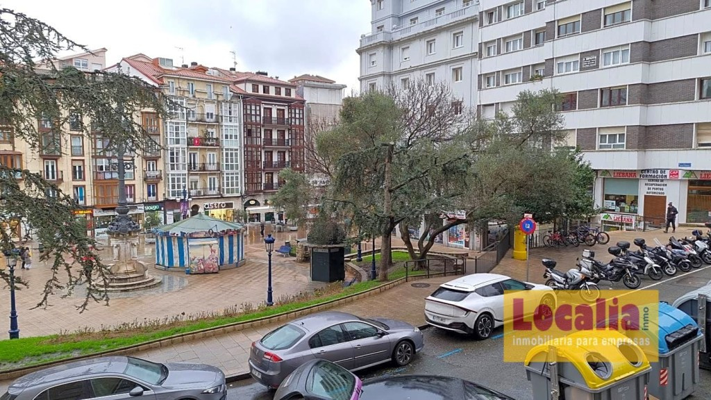 Local para tu proyecto en el centro de Santander - foto 9