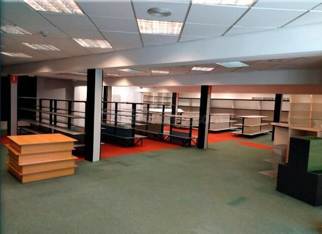 Local en alquiler en Santander de 424 m2 - foto 3