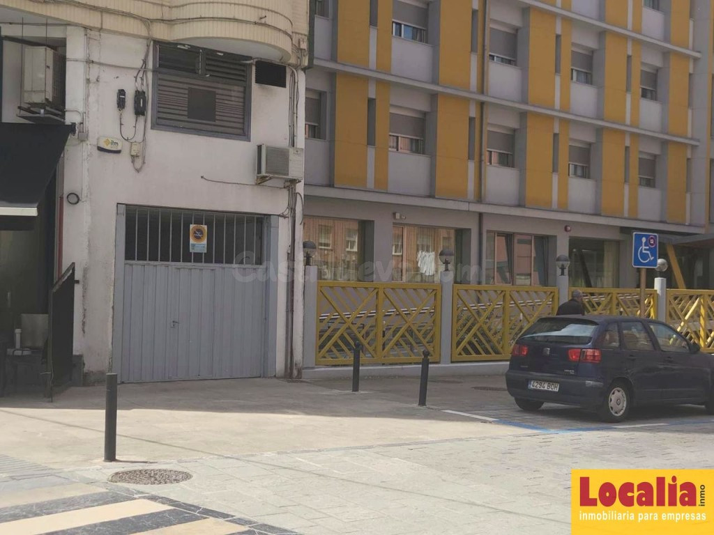 Venta plaza de garaje cerrada en Torrelavega - foto 12