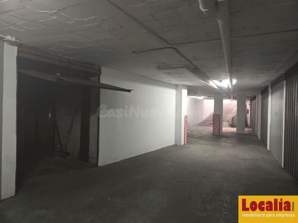 Venta plaza de garaje cerrada en Torrelavega - foto 7