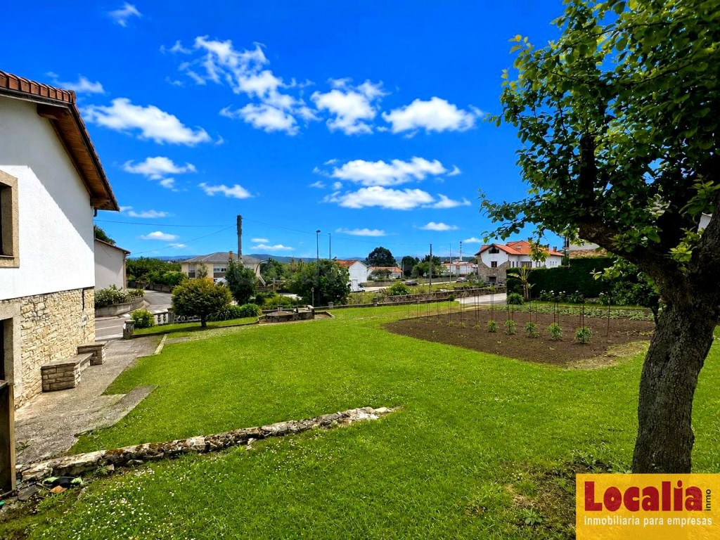 Chalet para reformar con amplio terreno en Suances - foto 8
