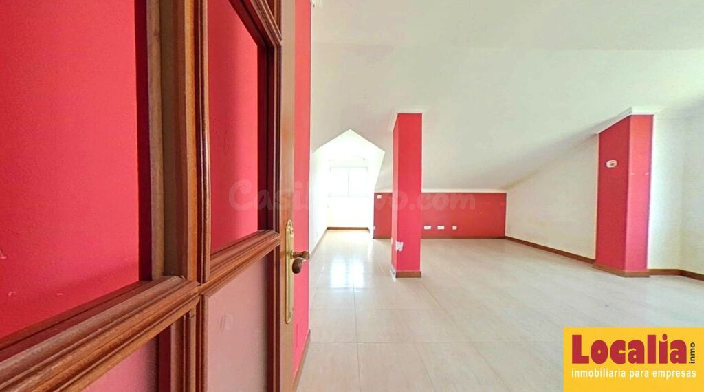 Atractivo piso en venta en Beranga. - foto 2