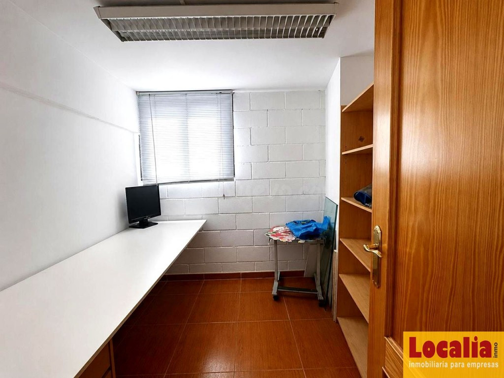 Nave impecable de 220 metros en venta en Cartes. - foto 9