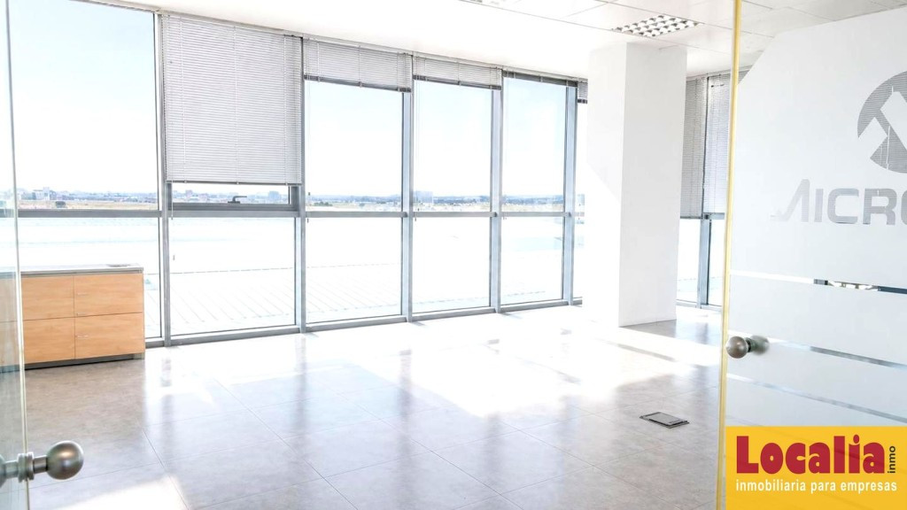 Edificio Empresarial en Venta en Zaragoza - foto 4