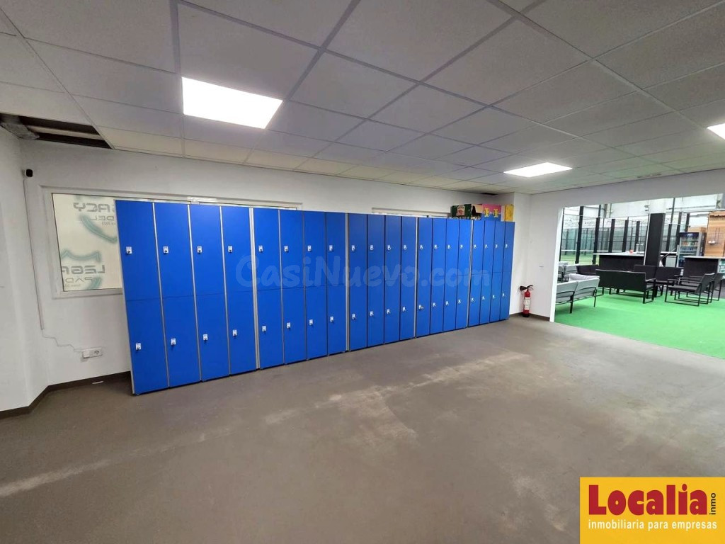 NAVE CON CLUB DE PÁDEL EN VENTA EN CANTABRIA - foto 4