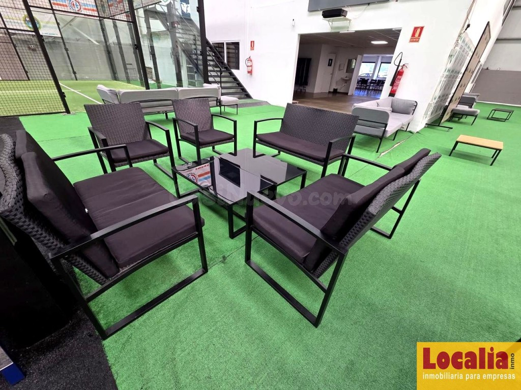 NAVE CON CLUB DE PÁDEL EN VENTA EN CANTABRIA - foto 5