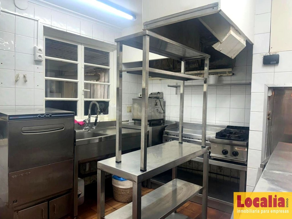 Bar restaurante totalmente equipado en Santander - foto 5