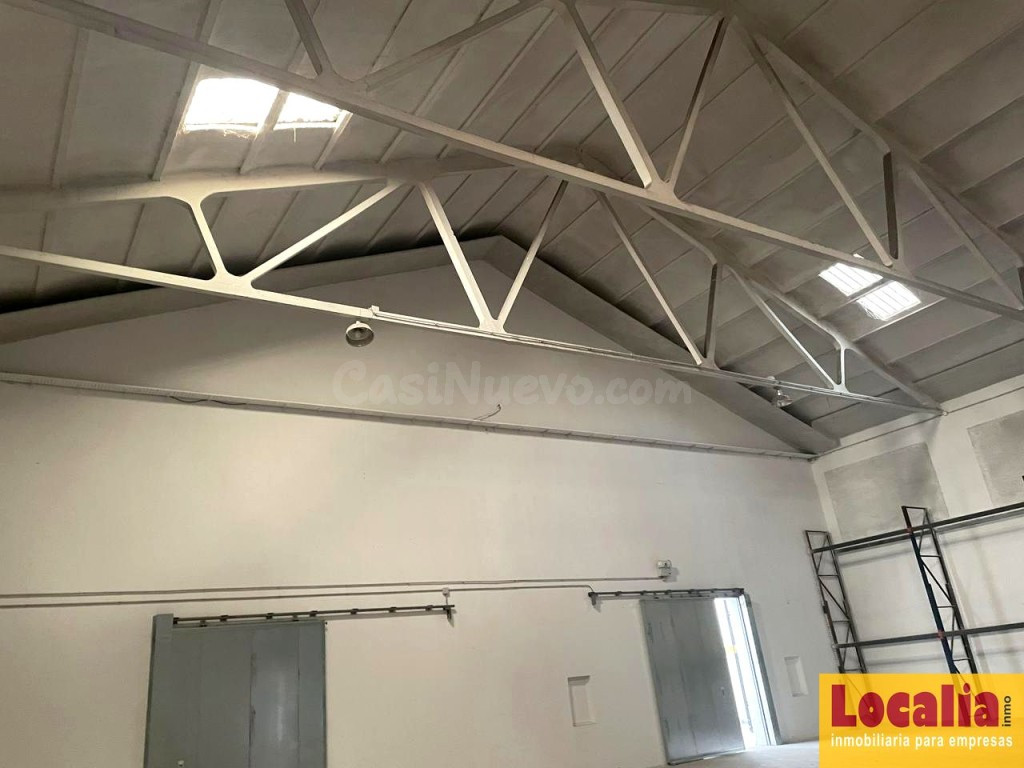 Nave industrial de 500 m2 en alquiler en Hoznayo - foto 4