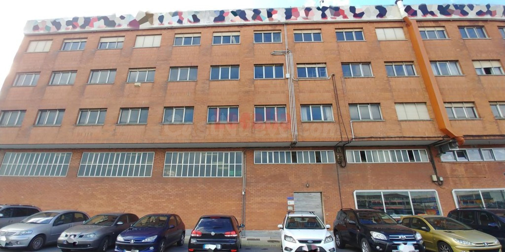 Edificio comercial y de oficinas en venta, Santander