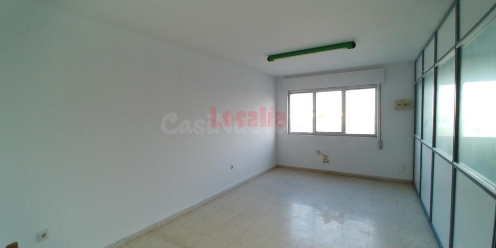 Edificio comercial y de oficinas en venta, Santander - foto 13