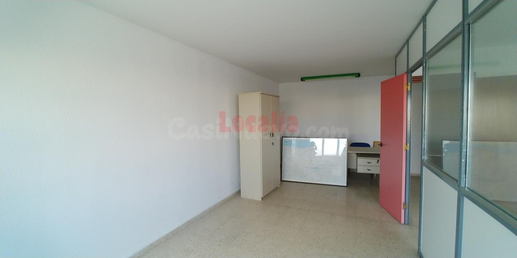 Edificio comercial y de oficinas en venta, Santander - foto 14