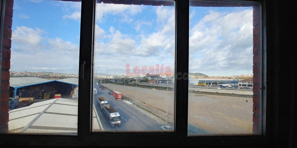 Edificio comercial y de oficinas en venta, Santander - foto 9