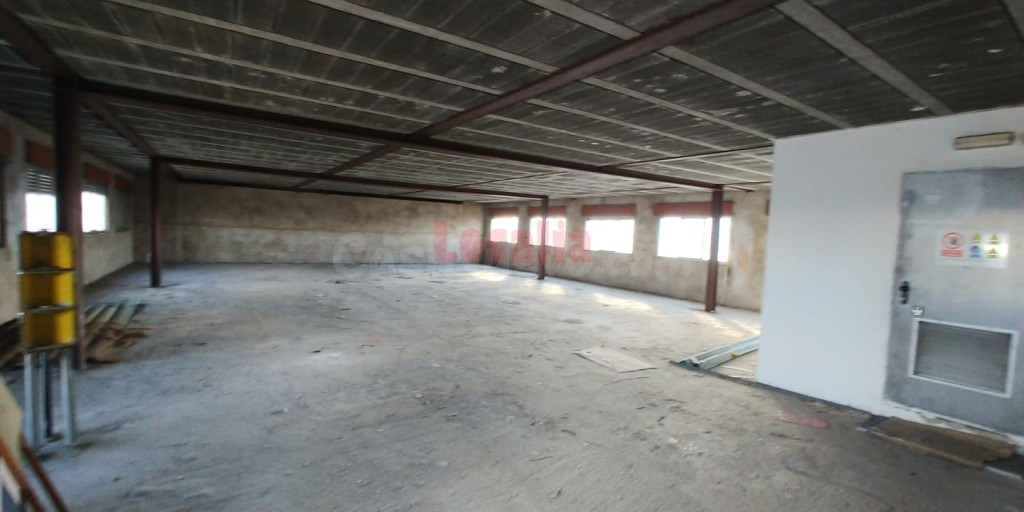 Edificio comercial y de oficinas en venta, Santander - foto 10