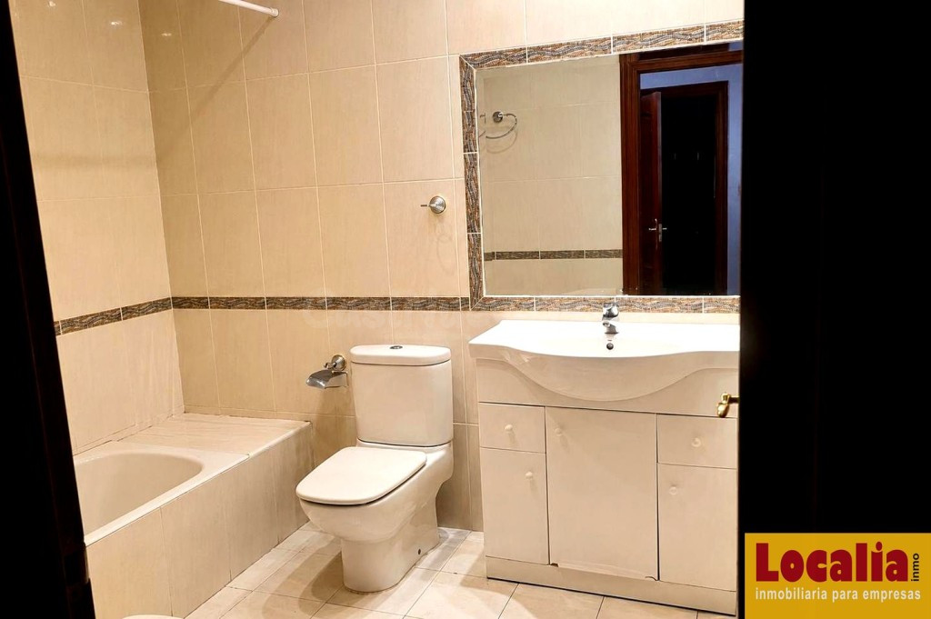Vivienda con restaurante y aparcamiento, Castro Urdiales - foto 3