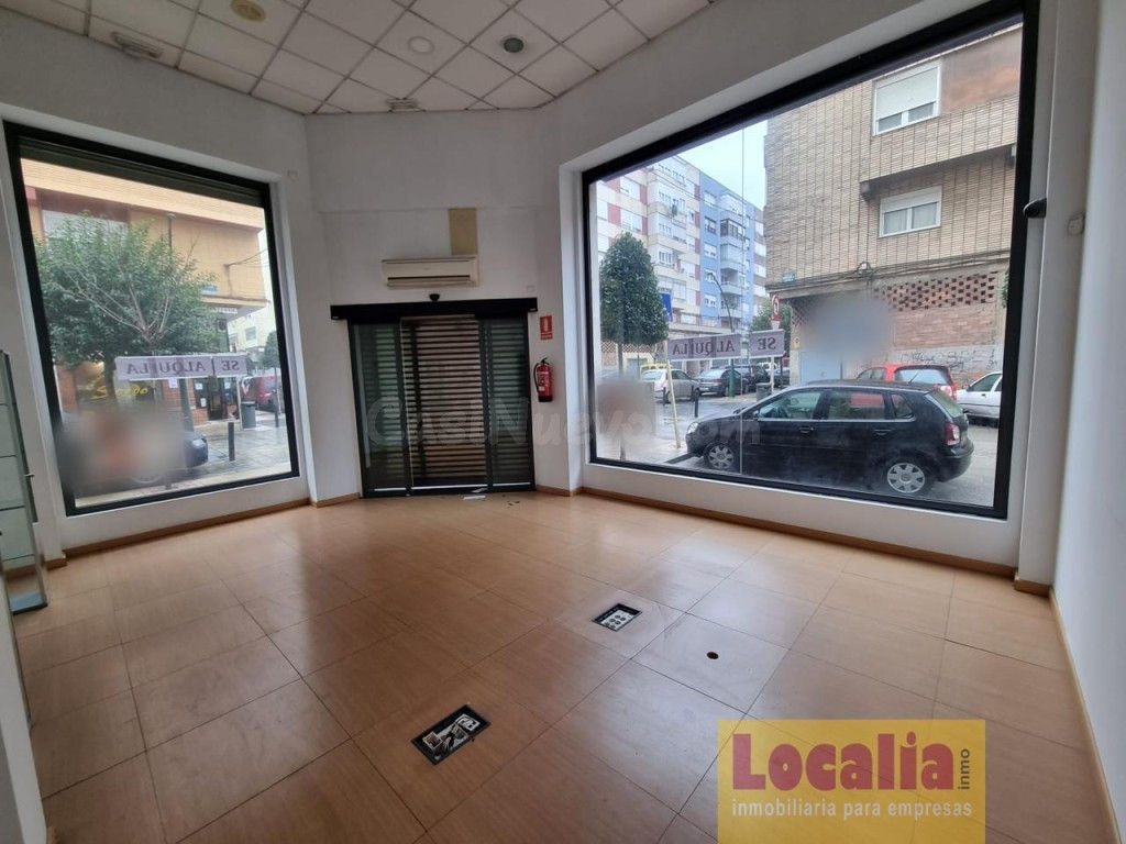 Oficina muy bien ubicada en Torrelavega - foto 2