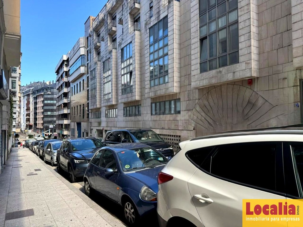 Atractivo local en alquiler en Santander - foto 7
