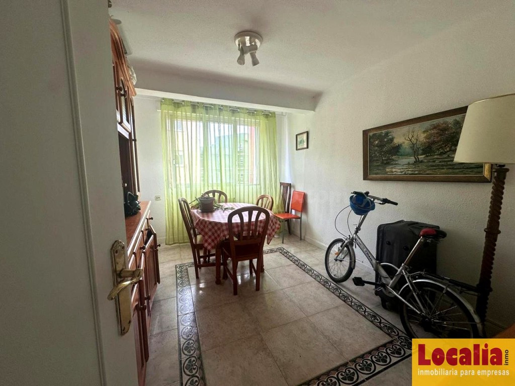 Piso de 3 dormitorios en venta en Santander - foto 2