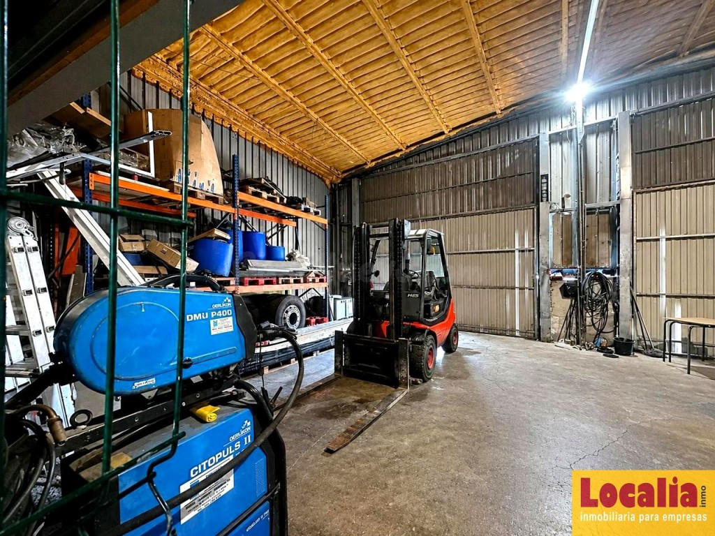 Nave con campa en alquiler. Reocín - foto 4