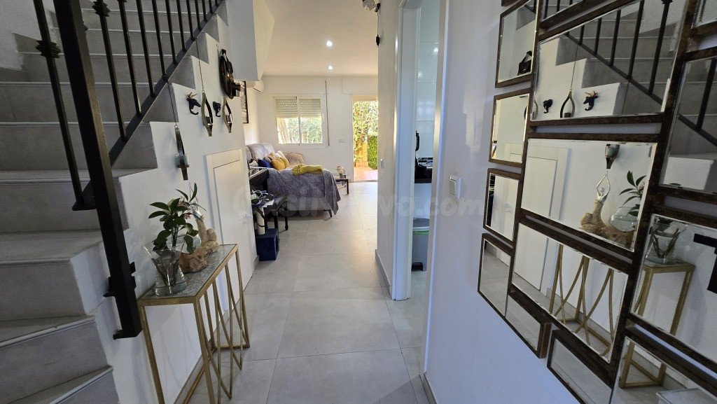 Adosada en Venta en Estepona Málaga - foto 2