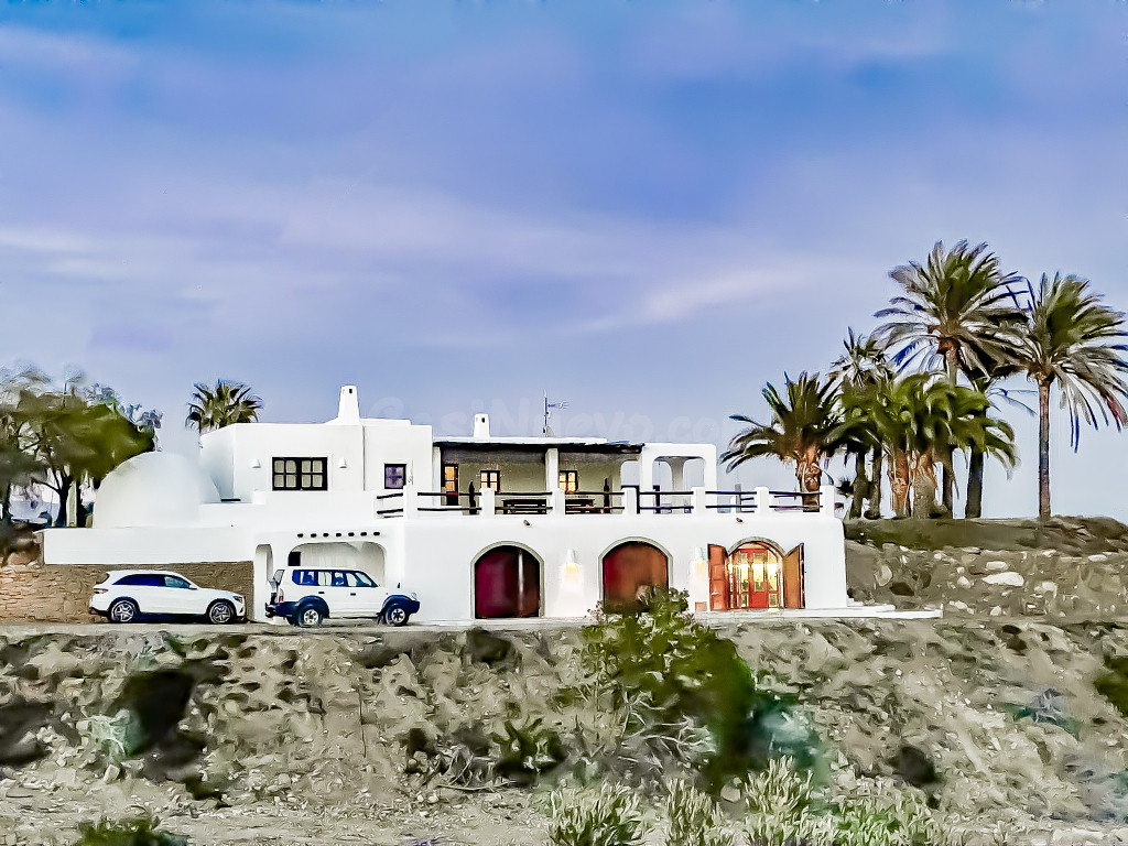 Casa-Chalet en Venta en Aguamarga Almería
