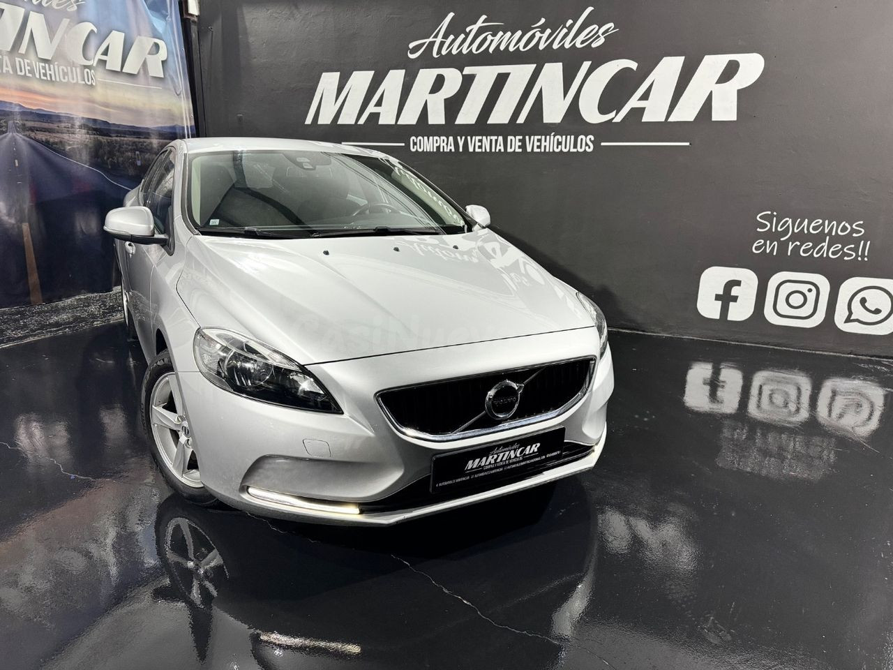 VOLVO V40 2.0 D2 Kinetic