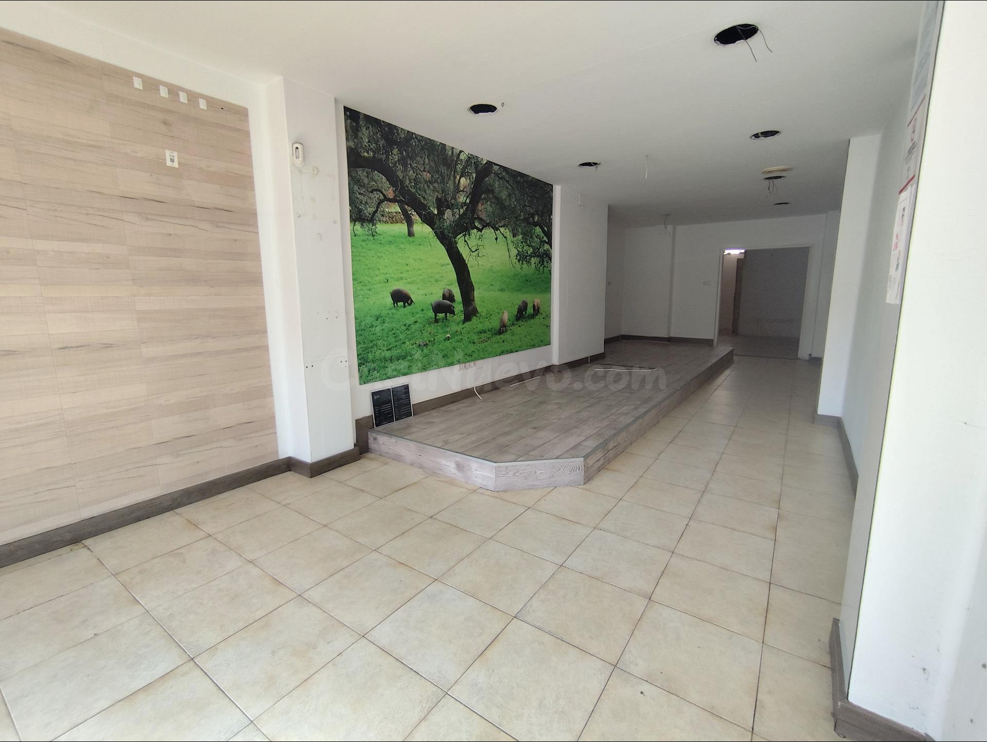 LOCAL COMERCIAL EN ALQUILER EN MARACENA - METRO EN LA PUERTA - 70 M2