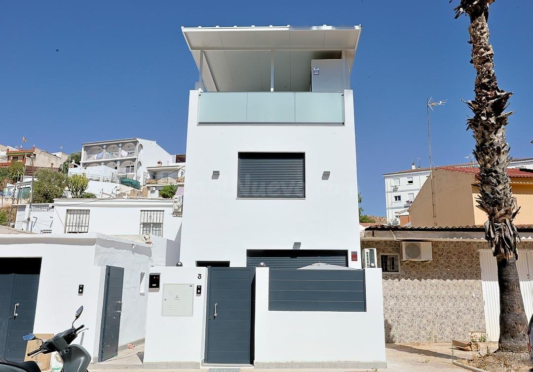 Chalet de diseño con 2 dormitorios y gran terraza en Carlind - foto 3