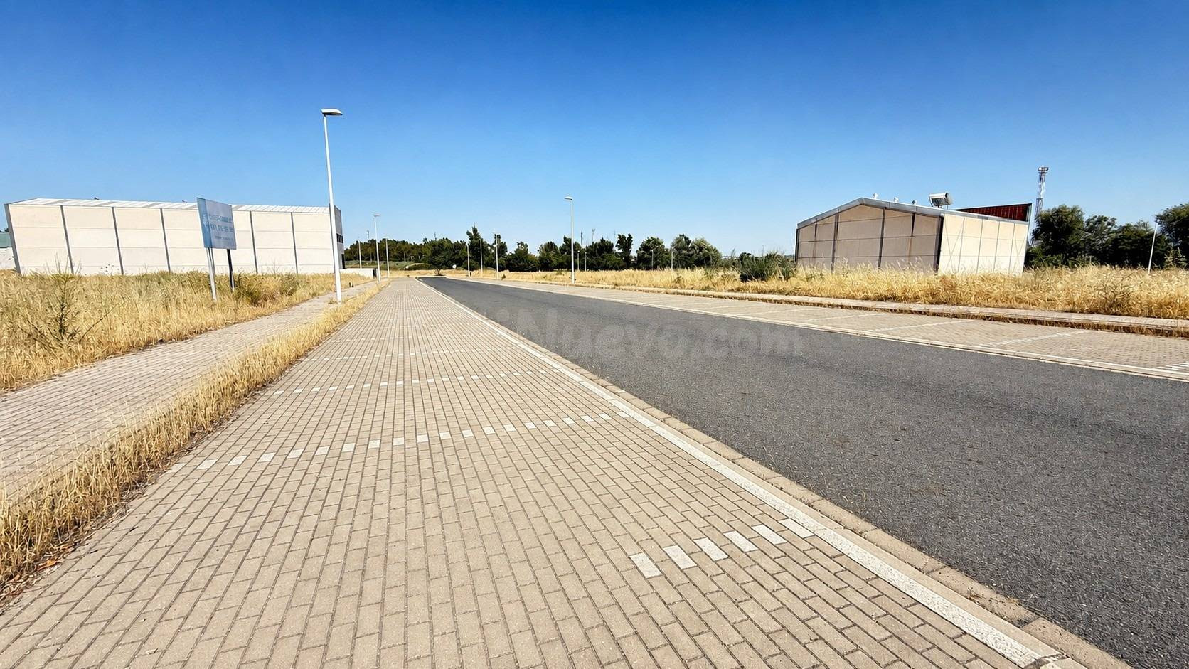 Solar urbano industrial de 503 m2 en Córdoba – 69.900 € en l - foto 4