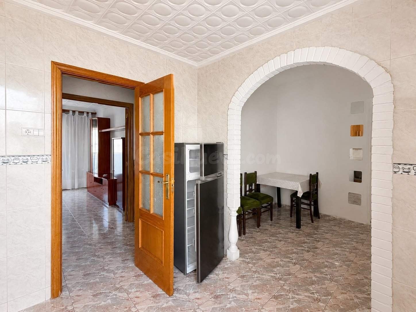 Piso en Venta en Alipark, Alicante - Ideal para Familias - foto 2