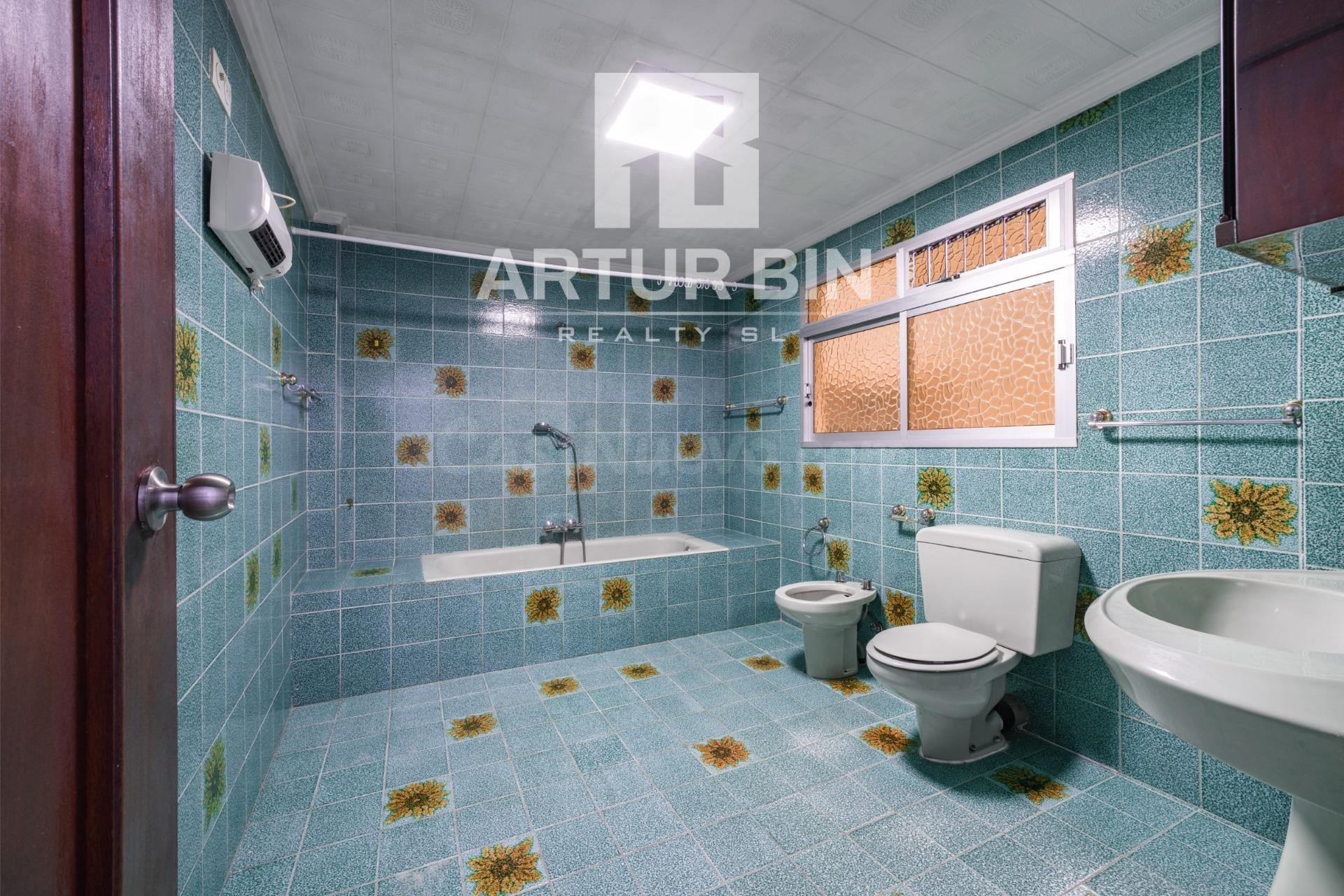 Piso 4 habitaciones 140m² en venta - El Mercado - foto 5