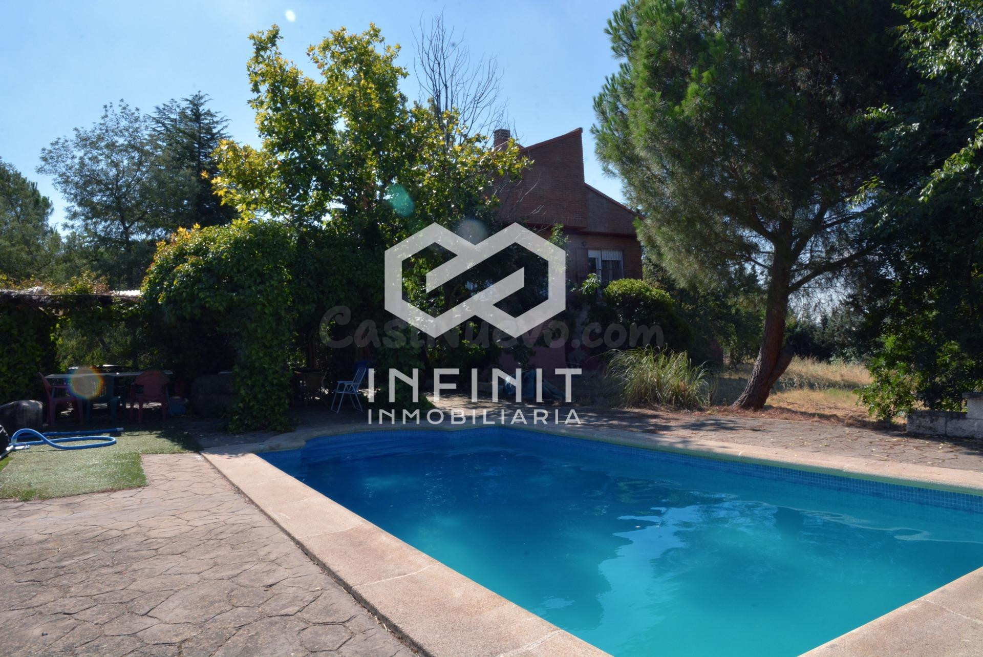 Un lujo diferente: privacidad, naturaleza y piscina sin renunciar a Madrid... Aquí no compras una casa, compras una forma de vivir