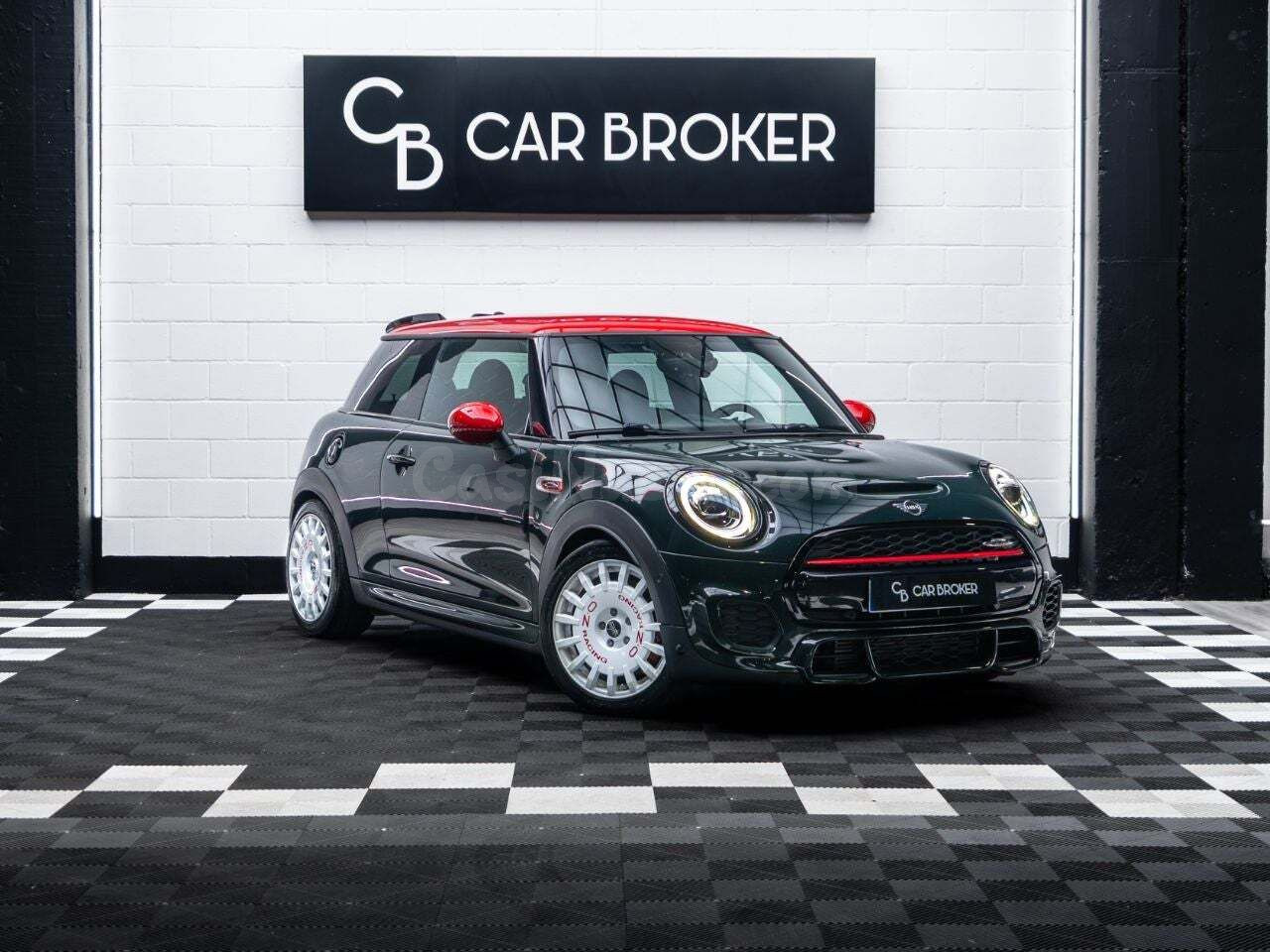 MINI Cooper John Cooper Works