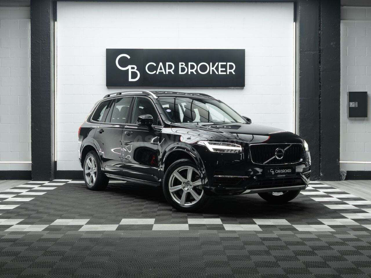 Volvo XC90 2.0 T8 AWD Momentum Auto