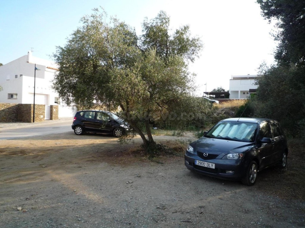 Exclusivo terreno urbano en Cadaqués a pocos pasos de la pla - foto 4