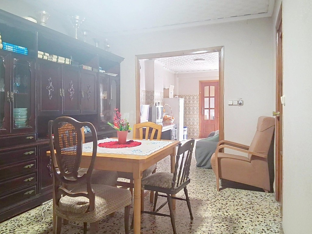 Dos viviendas independientes en una sola casa - foto 2