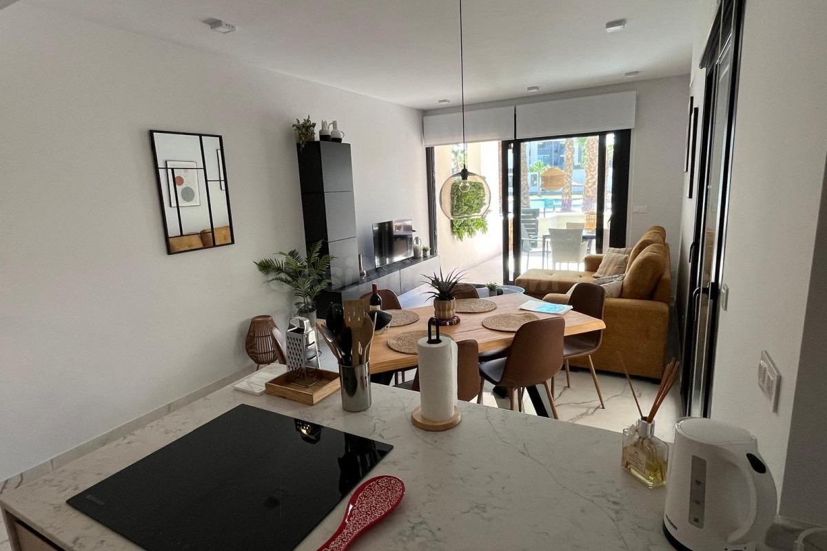 MODERNO APARTAMENTO EN PLANTA BAJA CON JARDÍN PRIVADO DE 65  - foto 5