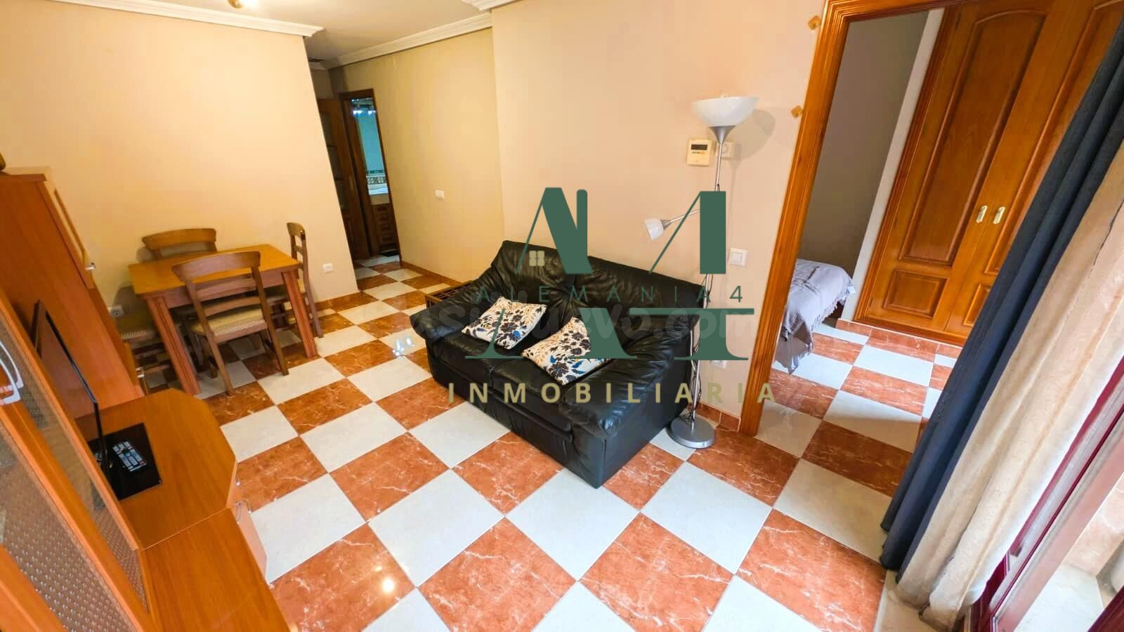 Apartamento en Cánovas con plaza de garaje - foto 3