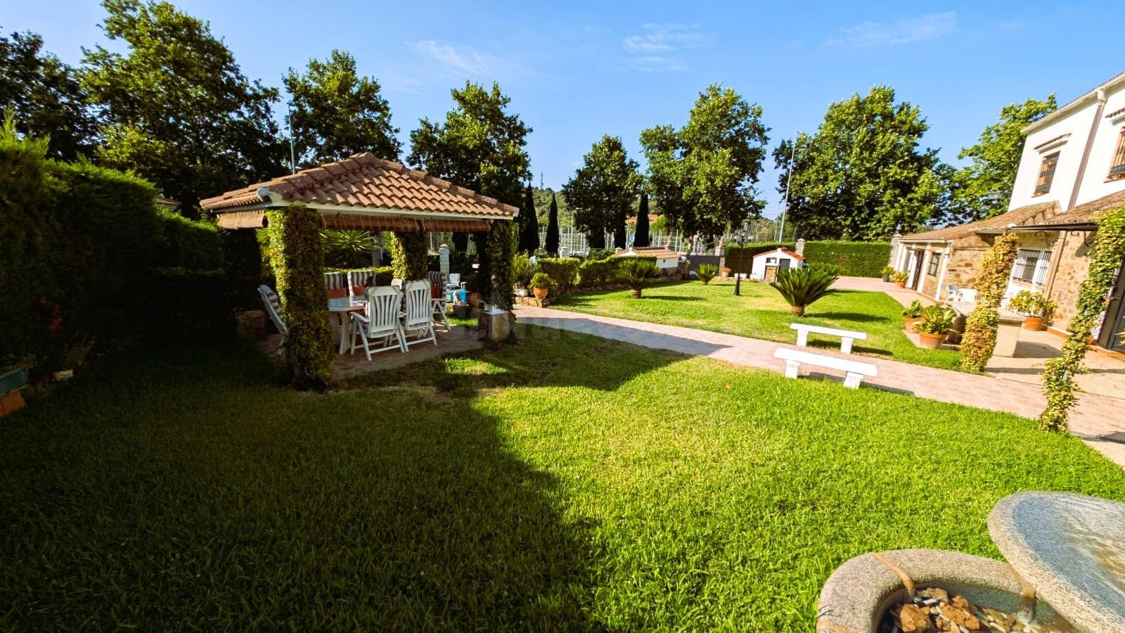 Exclusiva vivienda de planta baja en la prestigiosa Urbaniza - foto 5