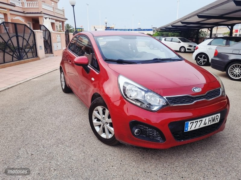 Kia Rio - foto 5
