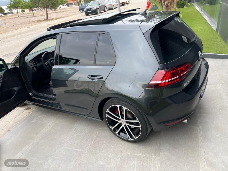 Volkswagen Golf - foto 3
