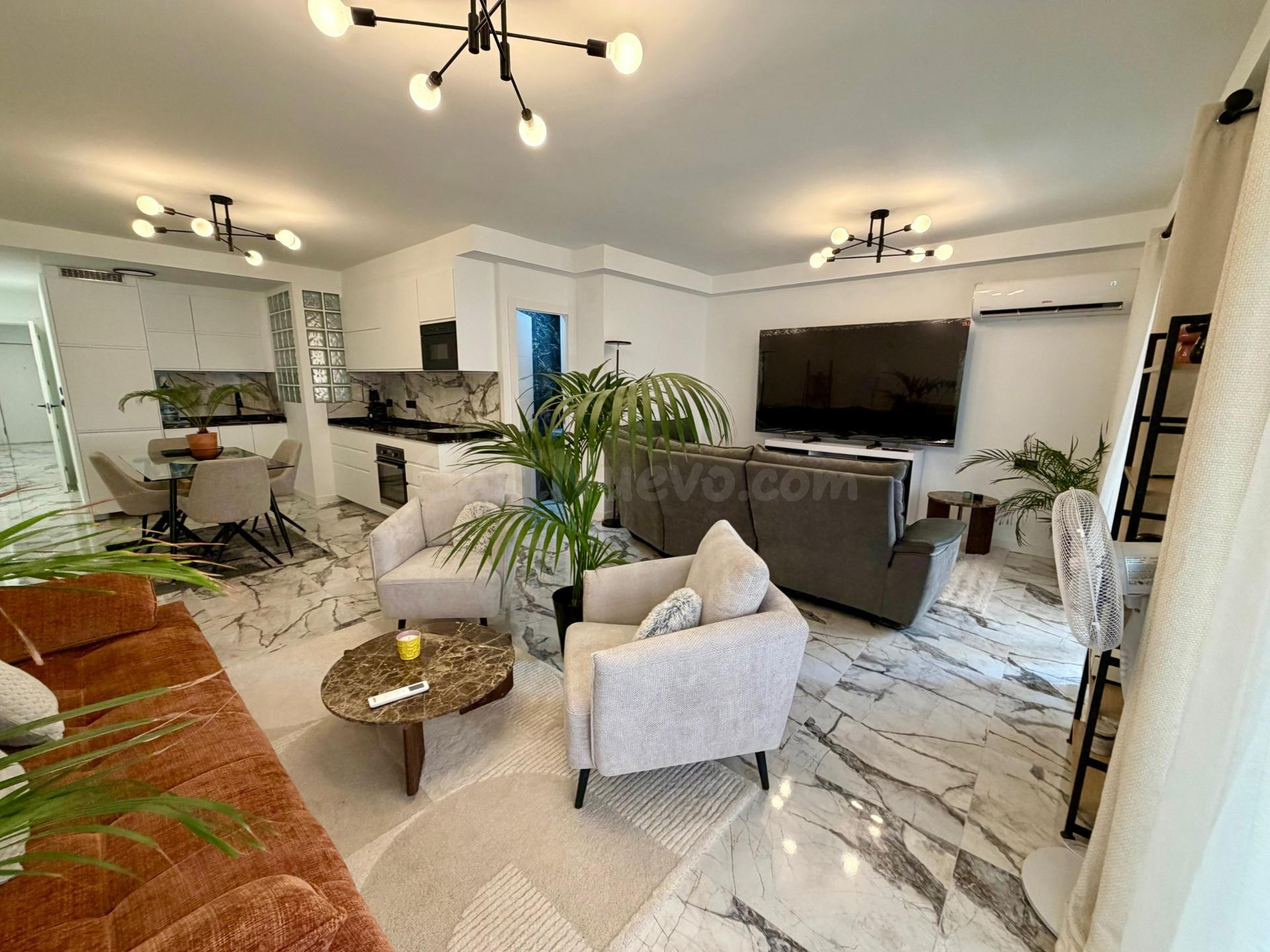 Exclusivo apartamento en primera línea de mar – Playa del Cu - foto 2