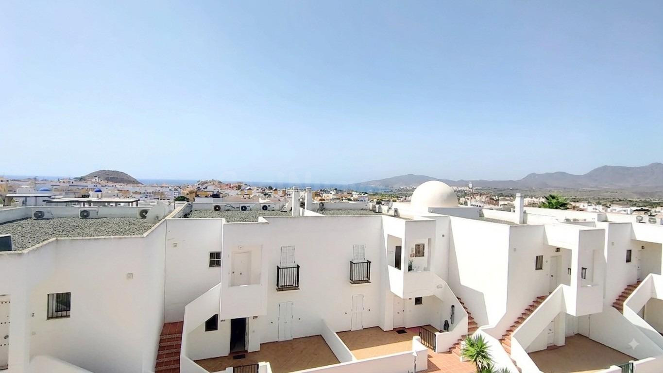 APARTAMENTO EN PLANTA BAJA CON ESPECTACULARES VISTAS AL MAR  - foto 5