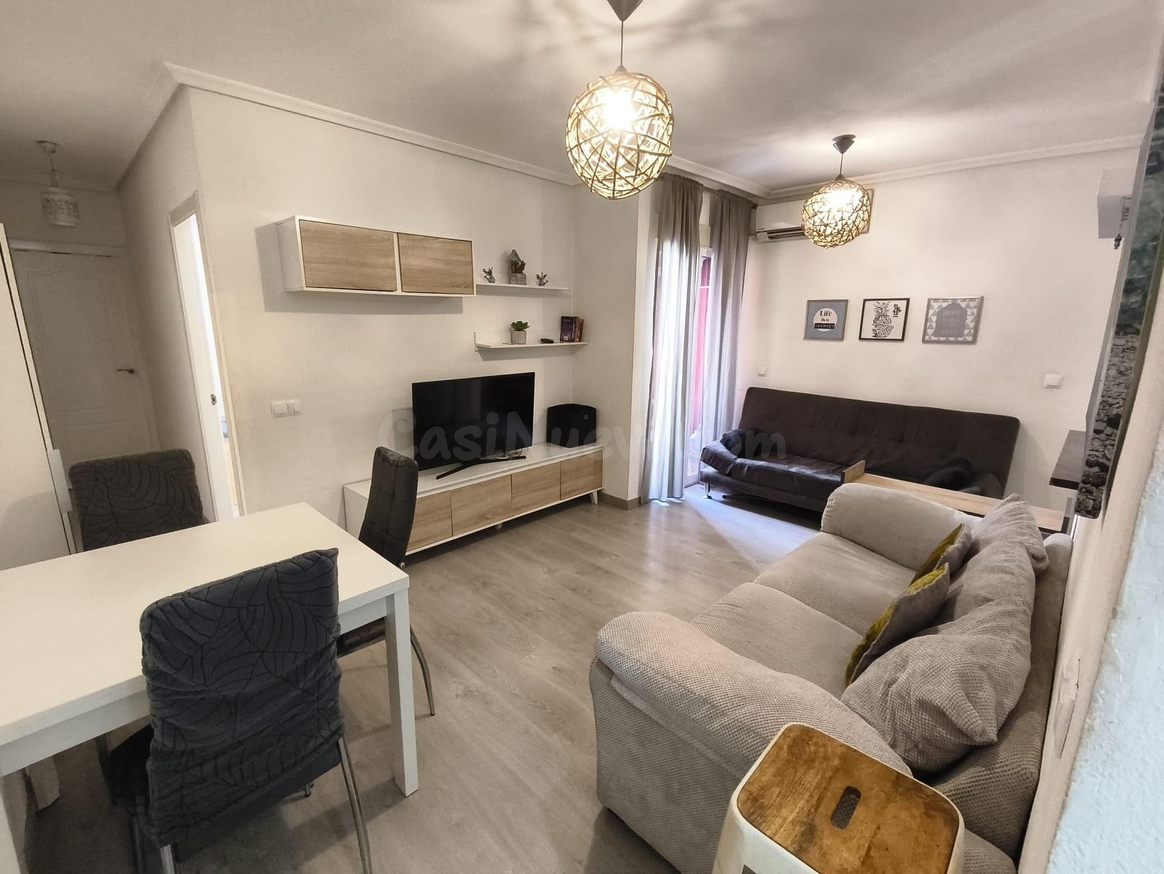 SE ALQUILA POR LARGO TIEMPO APARTAMENTO DE 2 DORMITORIOS 1 BAÑOS EN TORREVIEJA (PLAYA DEL CURA)