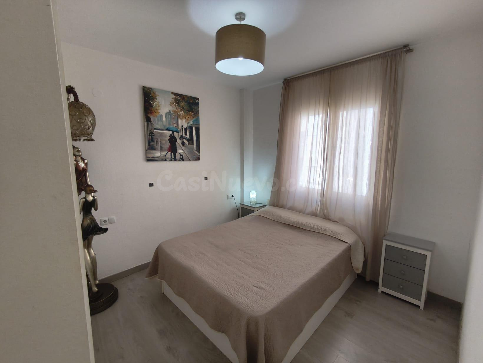 SE ALQUILA POR LARGO TIEMPO APARTAMENTO DE 2 DORMITORIOS 1 B - foto 4
