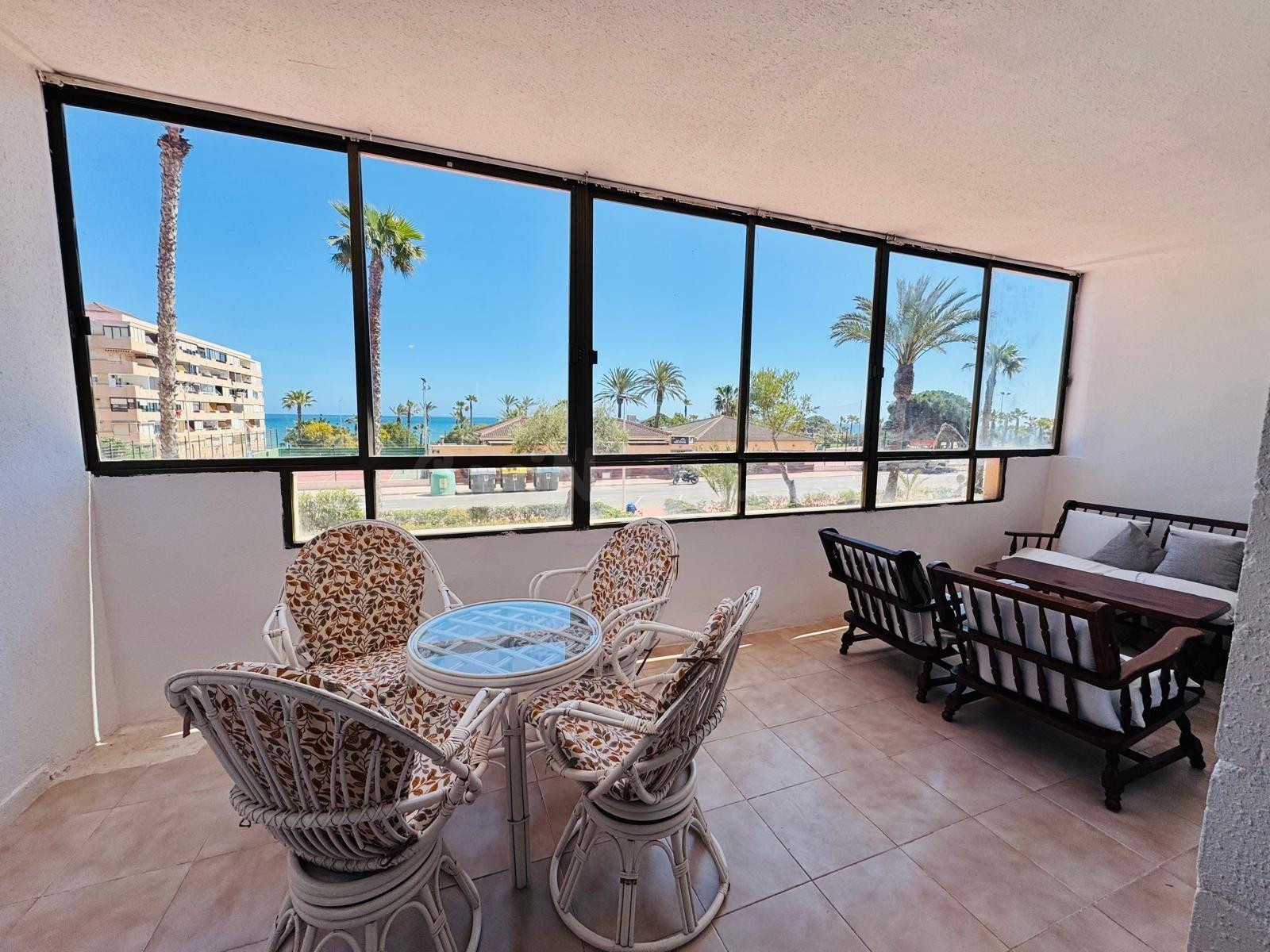 Apartamento 80m² en venta - Cabo cervera