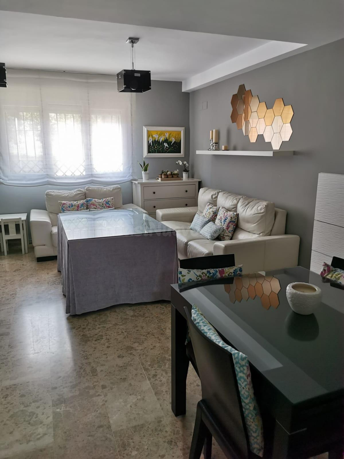 GRAN CASA EN URBANIZACION DE ALCOLEA