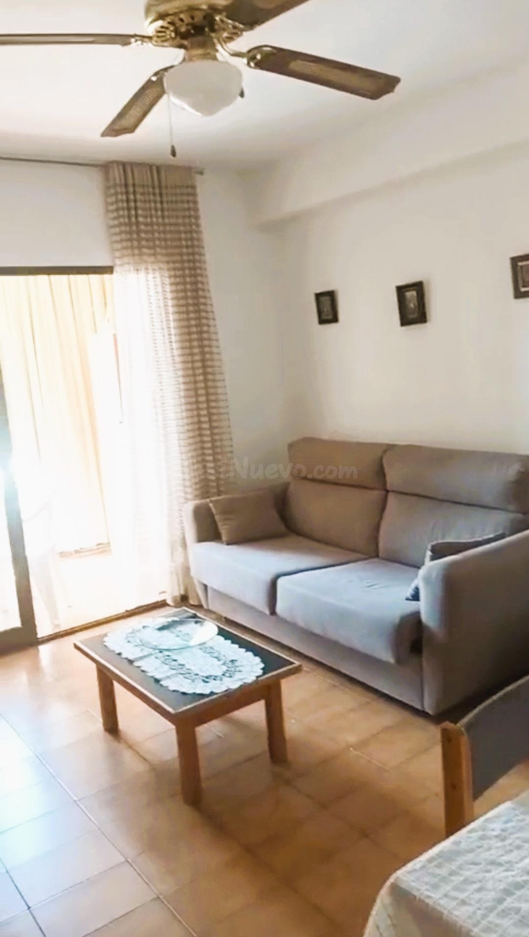 Apartamento 1 dormitorio con piscina, jardín y parking centr - foto 5